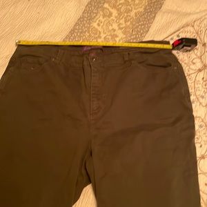 Gloria Vanderbilt olive colored jeans